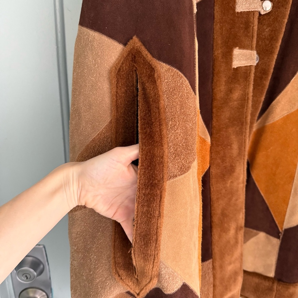 Geometric Patchwork Cape Coat - Picture 2 of 11